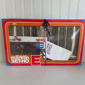 Marklin Set HO-Full set of train tracks-never used