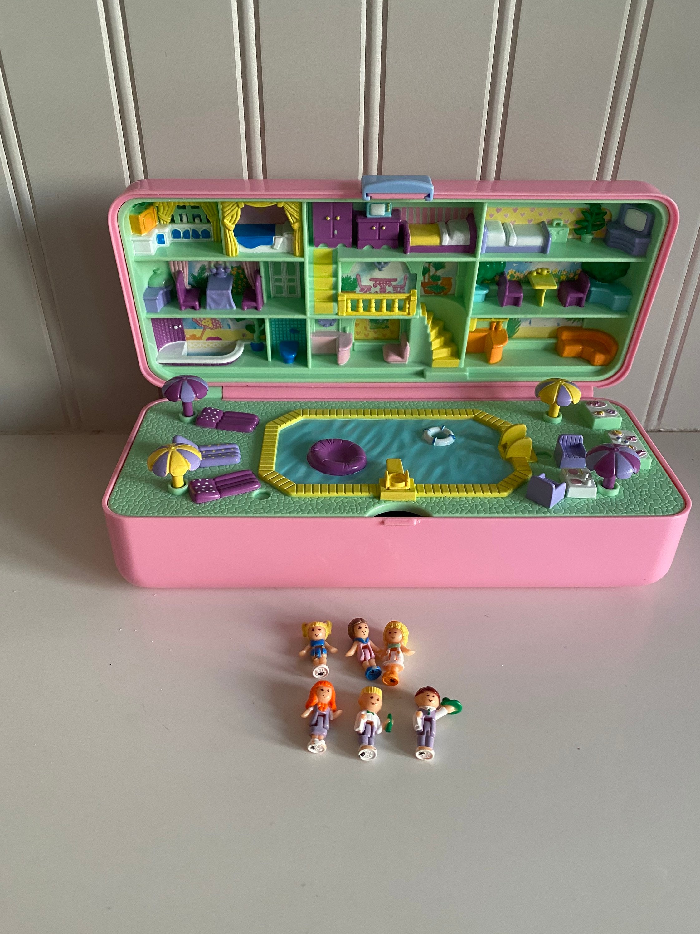 Polly Pocket: Pool Party