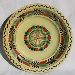 Vintage Hungarian Traditional Ceramic Peasant Non Figurative Folk Plate