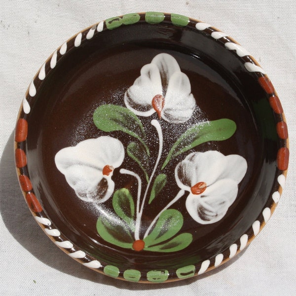 Hungarian Traditional Folk Little Brown Plate, Vintage Hand Painted Wall Plate Dishes, Wall Hangings, Folk Art, Flower Design