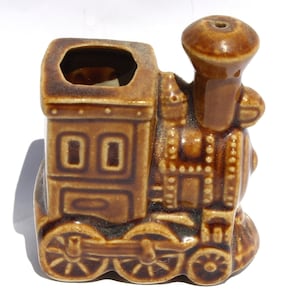 Little Ceramic train Toothpick, Match Holder