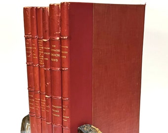 Long live the Queen and King! 6 illustrated magazines of Queen Elizabeth, King George in beautiful leather bound slipcases. Fine binding set