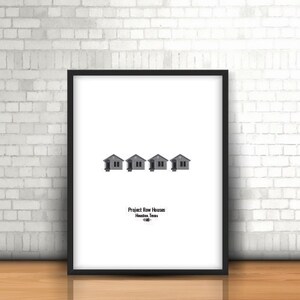 Könnte beinhalten: Eine Schwarzweißillustration einer Reihe von vier Häusern mit dem Text "Project Row Houses, Houston, Texas -1983- "