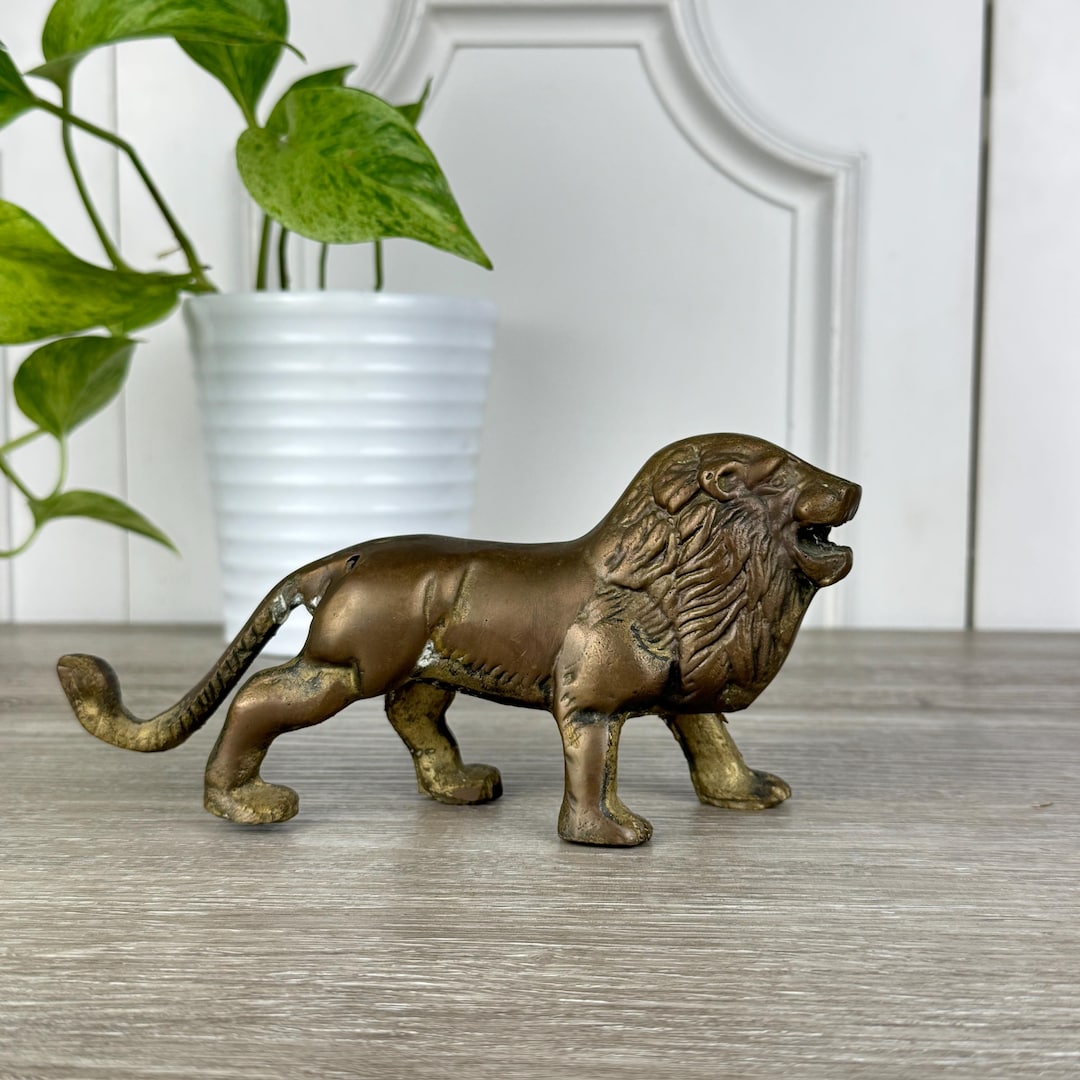 Vintage Brass Lion Figurine, Brass Home Decor - Etsy