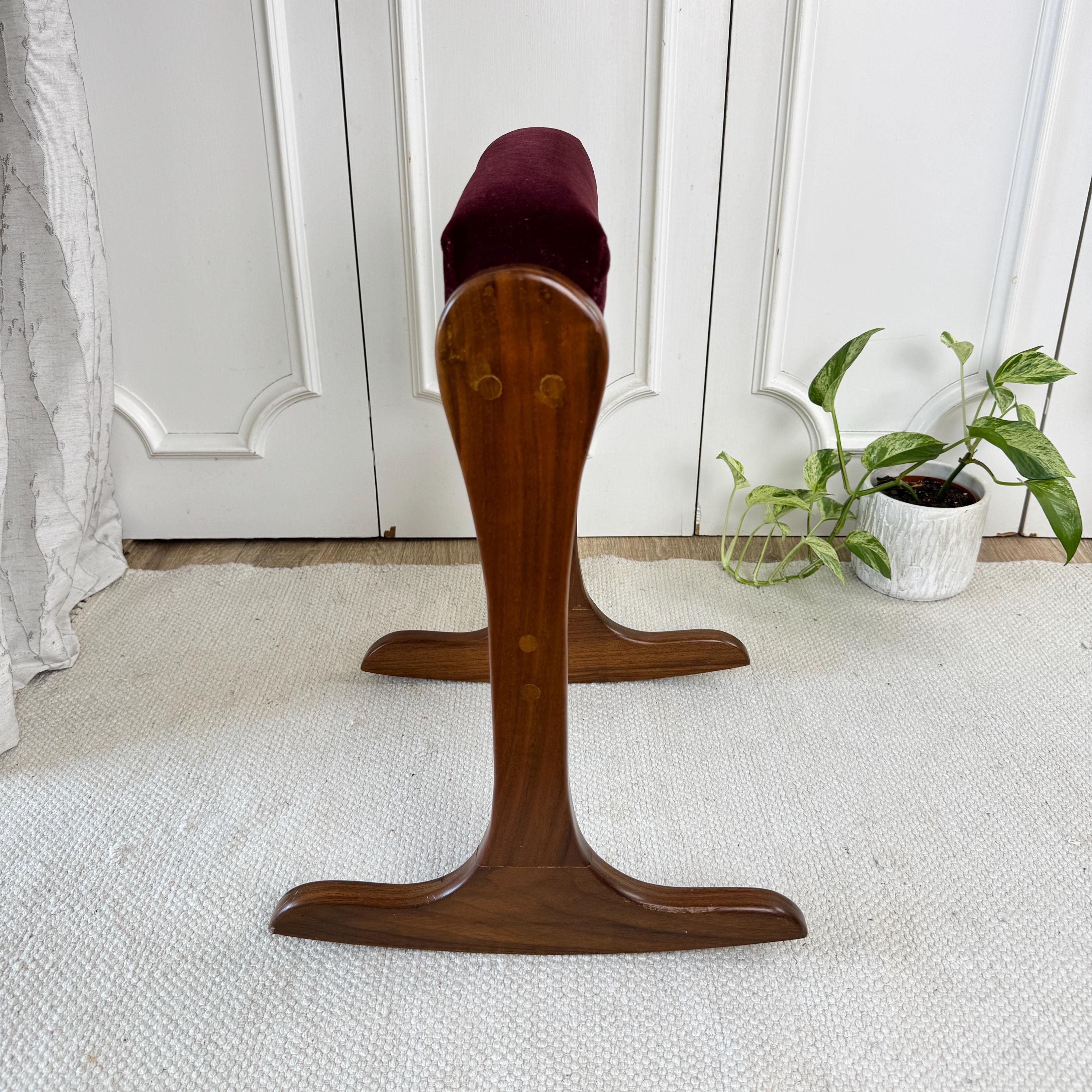 Gout Rocker Vintage Rocking Gout Footstool, Unique Rocking Foot Stool, 19-1/2
