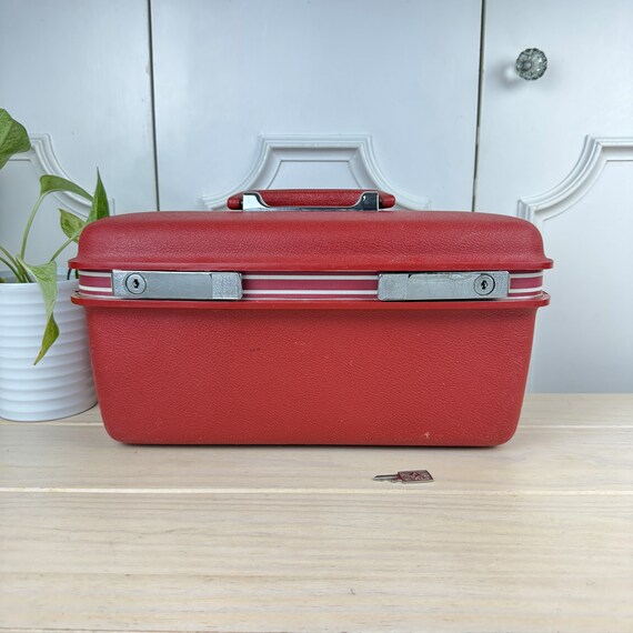 Vintage Red Samsonite Concord Train Case with Key, Tr… Gem