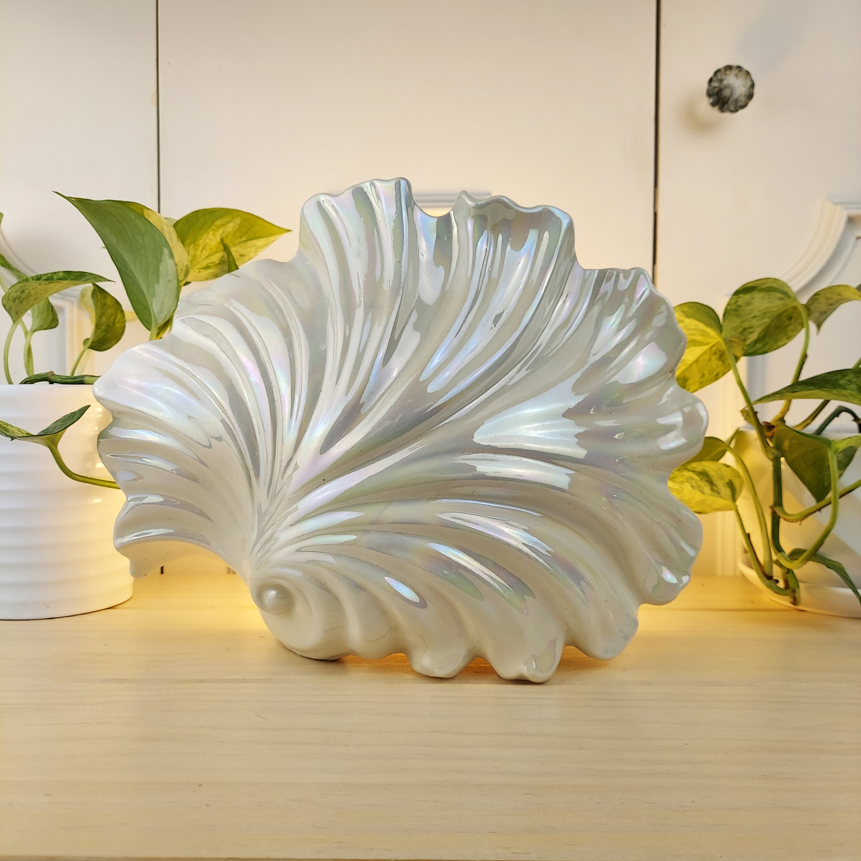 Ceramic shell lamp deals