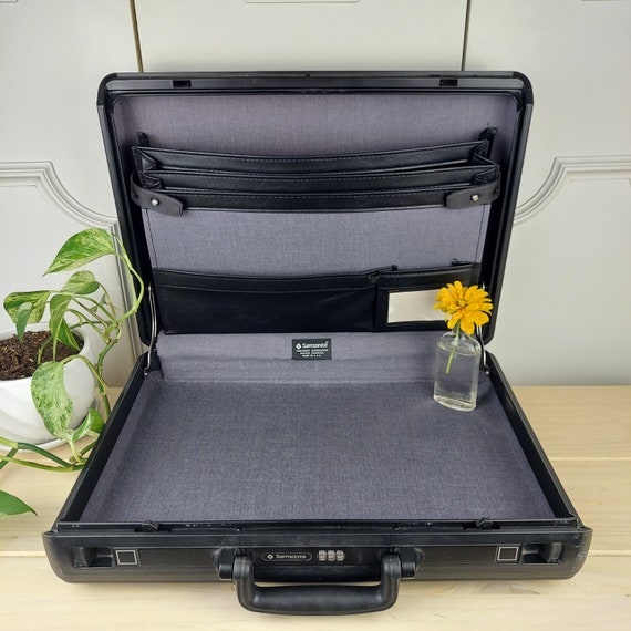 Vintage Black Samsonite HardShell Briefcase, Working… Gem