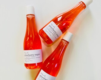 Strawberry Sugar Body Wash: Scented Bubbly Lather, 10 oz