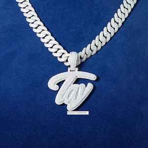 Colgante de moissanita personalizado en oro de 14 quilates, cualquier dije personalizado con letras pasa el probador de diamantes, colgante con letras Icedout
