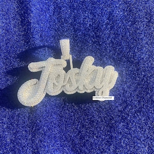 Colgante de moissanita VVS personalizado en plata 925, unisex, con placa trasera sólida, estilo hip hop, probador de diamantes aprobado.