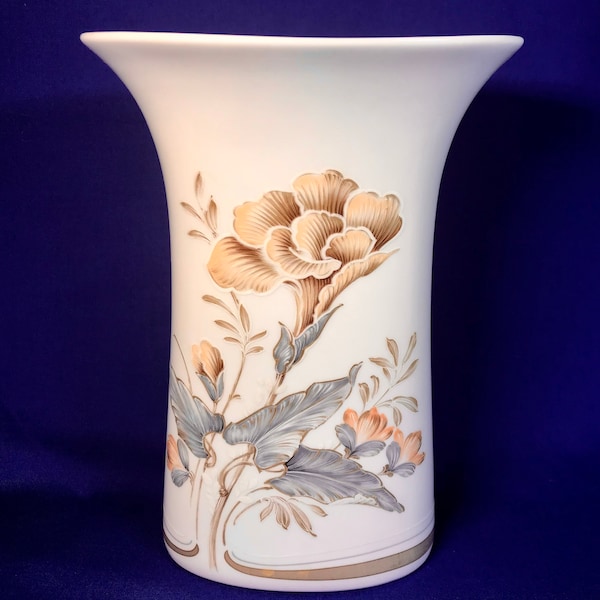 Vintage Kaiser Vase - W. Germany - Madeleine By: K. Nossek - Circa 1960's