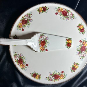 H. Aynsley - England - Bone China - Vintage Matching Flat Cake Stand (Plate) & Trowel - Circa: 1940&#39;s - Excellent Condition!