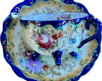 Viktorianische Fußtasse & Untertasse - Kobaltblau, cremefarben mit Blumenmuster - Circa: 1900 - Edel!