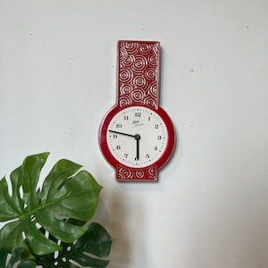 Vintage Schatz Elexacta Germany Wall Clock West Germany 1970‘s / Vintage Ceramic Wall clock / Germany Vintage decor / Red Clock Retro 70s