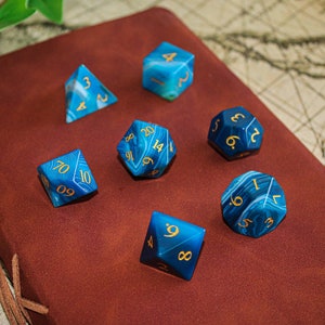 Blau Achat Edelstein Würfel Set: Gold Nummerierung DnD Würfel