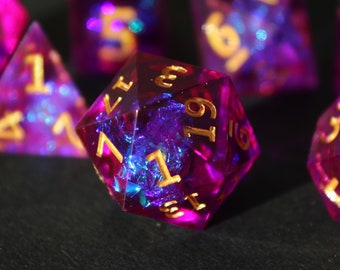 Dados de borde afilado, violeta mística, dados morados, conjunto de dados DnD, conjunto de dados poliédricos, conjunto de dados de mazmorras y dragones