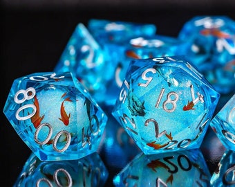 Juego de dados de núcleo líquido de pez Koi para juegos de rol / Dados d&d de borde afilado de resina para mazmorras y dragones / Juego de dados de resina azul