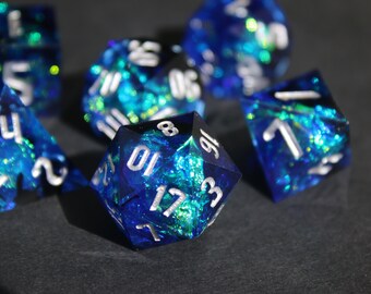 Dados de borde afilado de Midnight Dawn, conjunto de dados DnD azul y negro, conjunto de dados poliédricos, conjunto de dados de mazmorras y dragones