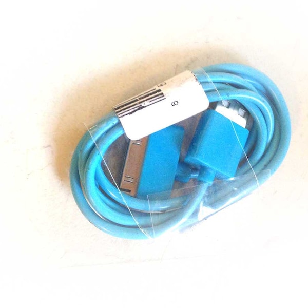 iPhone 4/iPod/iPad 3ft 30 pin Charging Cable BLUE