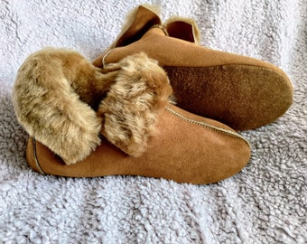 Sheeps skin women's home shoes, Sheepskin slippers with suede leather sole