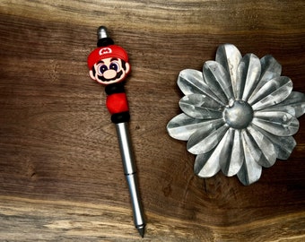 Mario Beaded Pen, Gamer fidget pen, stylo en métal perlé, le plombier perlé Pen, Arcade bead Beaded Pen