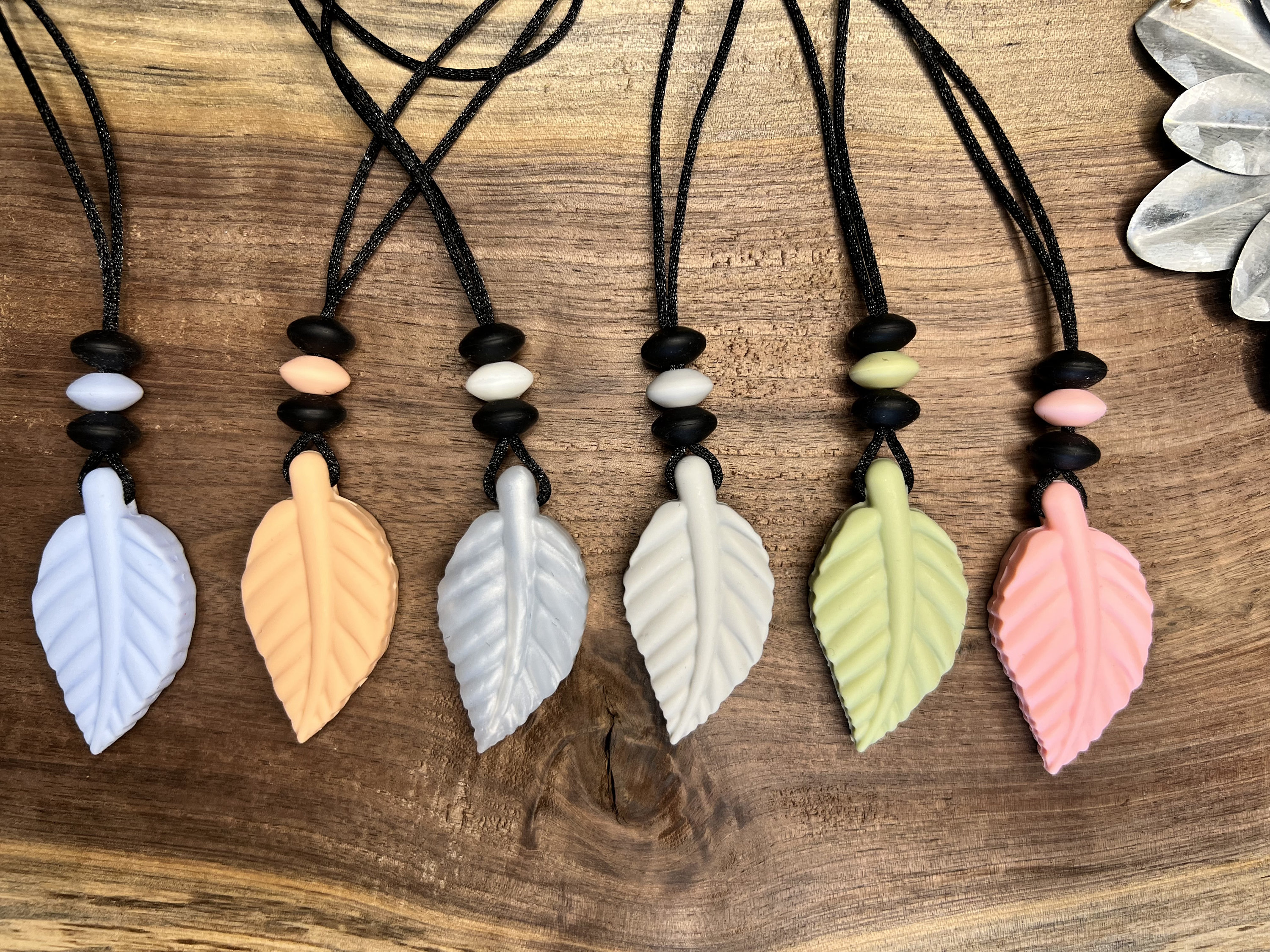 Leaf chewlery pendant, adhd, autism, anxiety necklace, sensory necklace, adult chew necklace, silicone necklace