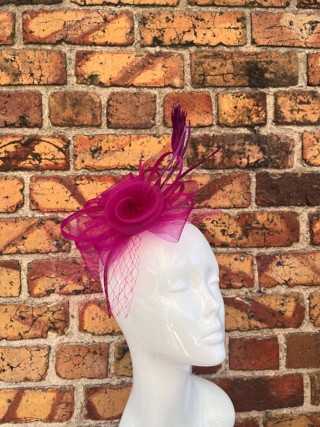 FASCINATOR light up mesh fuchsia pink headband elegant floral fun NEW size OSFA Amazon.com : Needzo Fascinator for Women, Derby, The Oaks  main image 2