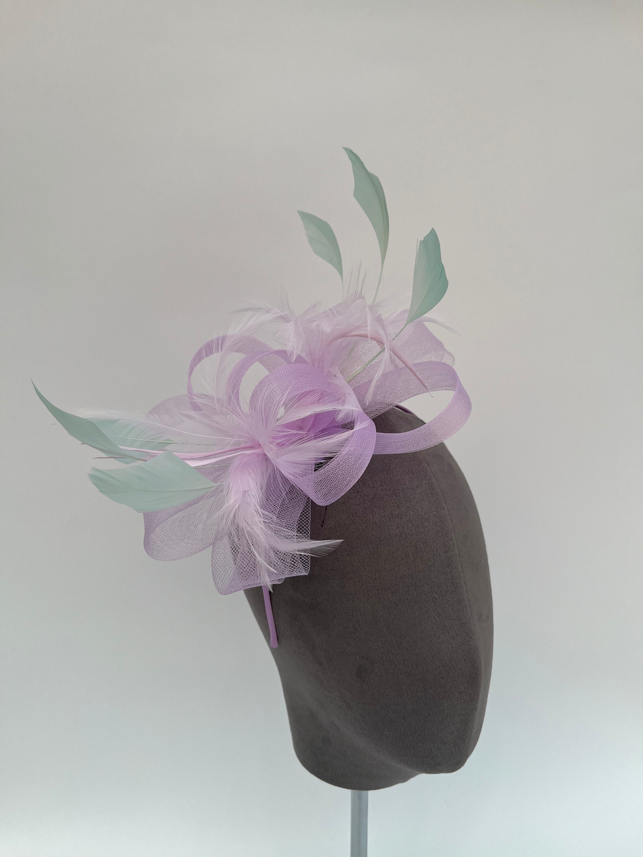 New Elegant Lavender Bow Fascinator, purple hat Fasinator new headband or clip Lavender Fascinator - Etsy main image 3
