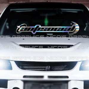 Puede incluir: Un coche blanco con techo negro. El parabrisas presenta una calcomanía iridiscente con el texto "end social" en una fuente estilizada. El texto "NICO'S GRAPHICS" se repite debajo.