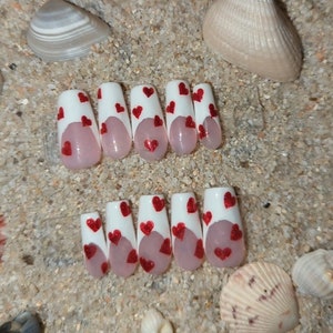 French Tip Heart Press on Nails