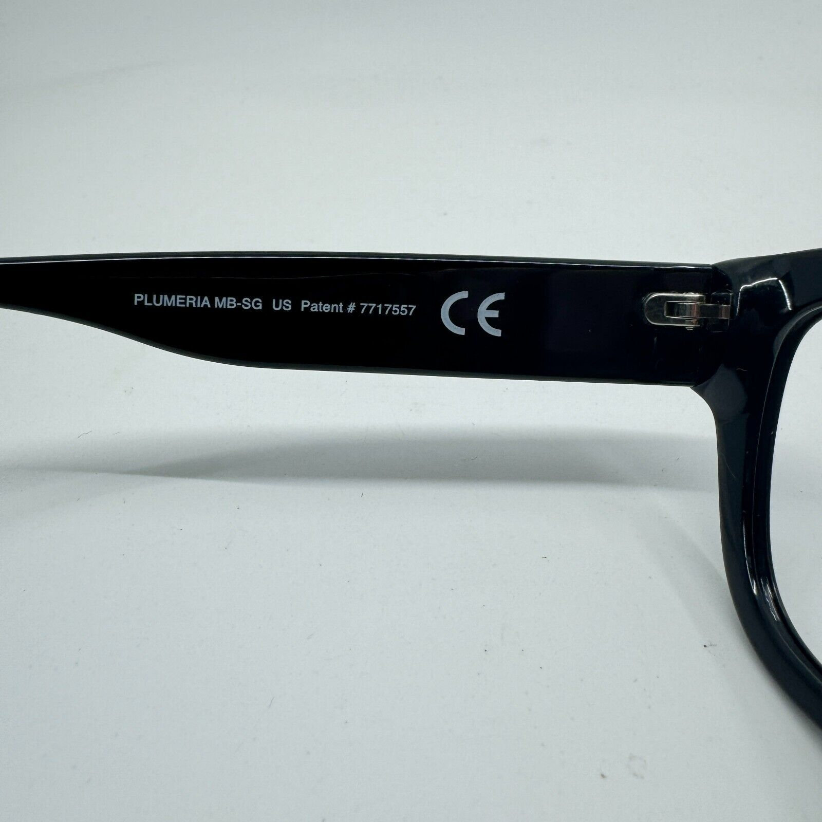Maui Jim Plumeria MJ 768-02 Gloss Black Sunglasses Frame  display picture 3