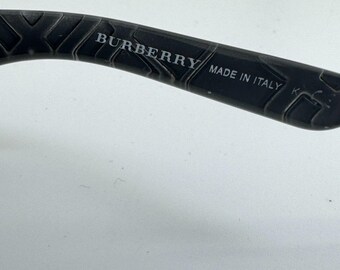 Burberry 4070 3001/11 Sunglasses Frames Black Green Lens  display picture 1