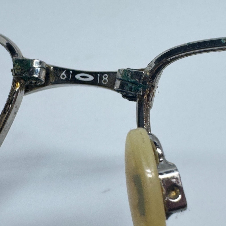 Oakley Metal Eyeglasses unknown model number Pewter Frames 61-18 H17328 image 5