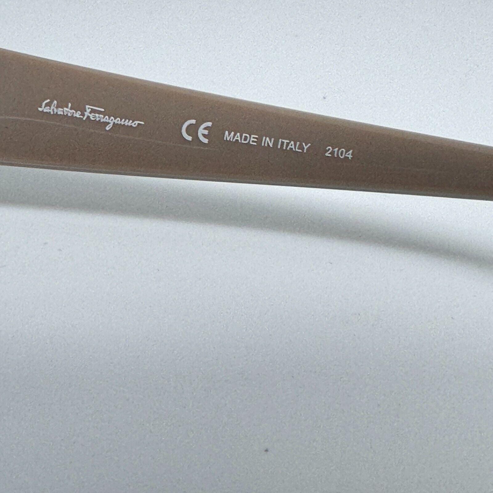 Salvatore Ferragamo SF668S‎ Brown Taupe Non-Polarized Gradient Sunglasses H13887 Amazon.com: Ferragamo Brown Gradient Oval Sunglasses SF668  main image 4