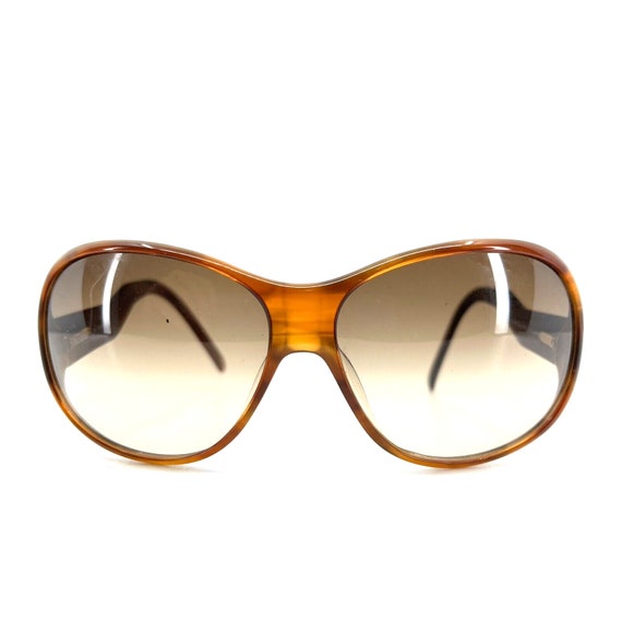 Furla Brown Vintage-Inspired Sunglasses This stylish pair of Furla sunglasses features a chic  main image 3