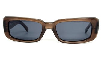 Buy Oakley Womens Red Black Sunglasses Gray Lens H13191  display picture 2