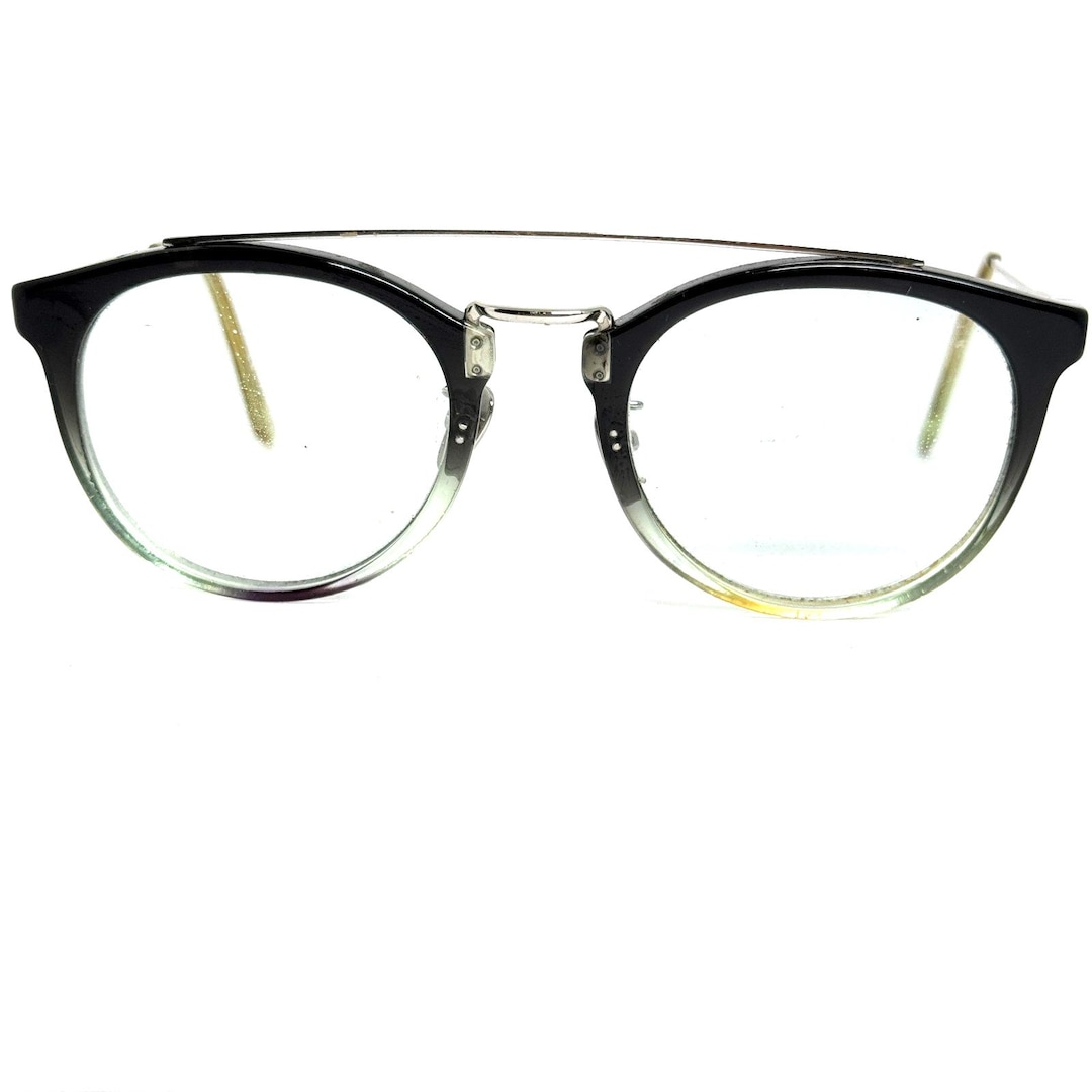 Calvin Klein CK18720S 332 Crystal Smoke & Mint Sunglasses  display picture 3