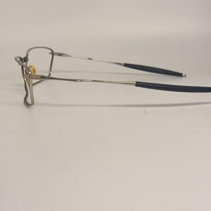 Oakley Metal Eyeglasses unknown model number Pewter Frames 61-18 H17328 image 2