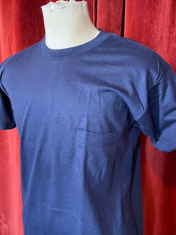 Vintage 1980’s blank navy blue pocket t-shirt, roo