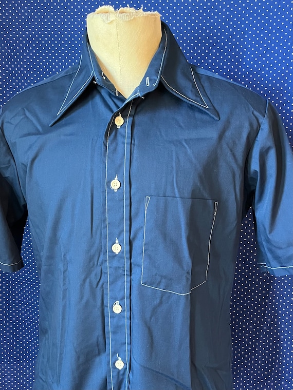 Vintage 1970’s cute navy blue button-up shirt wit… - image 1