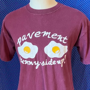 Vintage late 90’s-Y2K Pavement Sunny Side Up t-shirt, medium