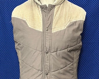 Cute vintage 1970’s-1980’s Roffee Skiwear puffer vest with corduroy yoke, medium