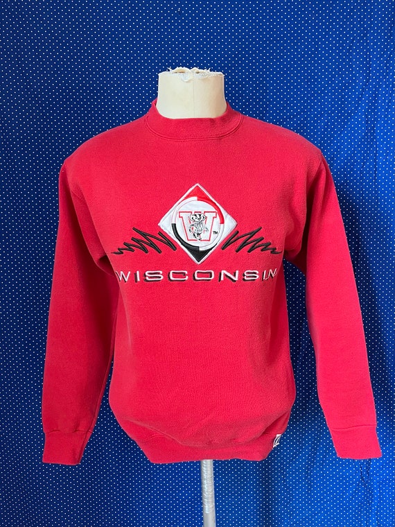 Vintage 1990’s WI Badgers embroidered pullover cre