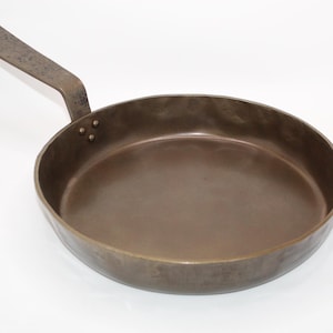 10 inch Hand Forged Carbon Steel Skillet