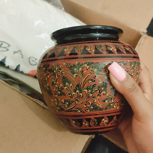 Lacquerware Small Pot