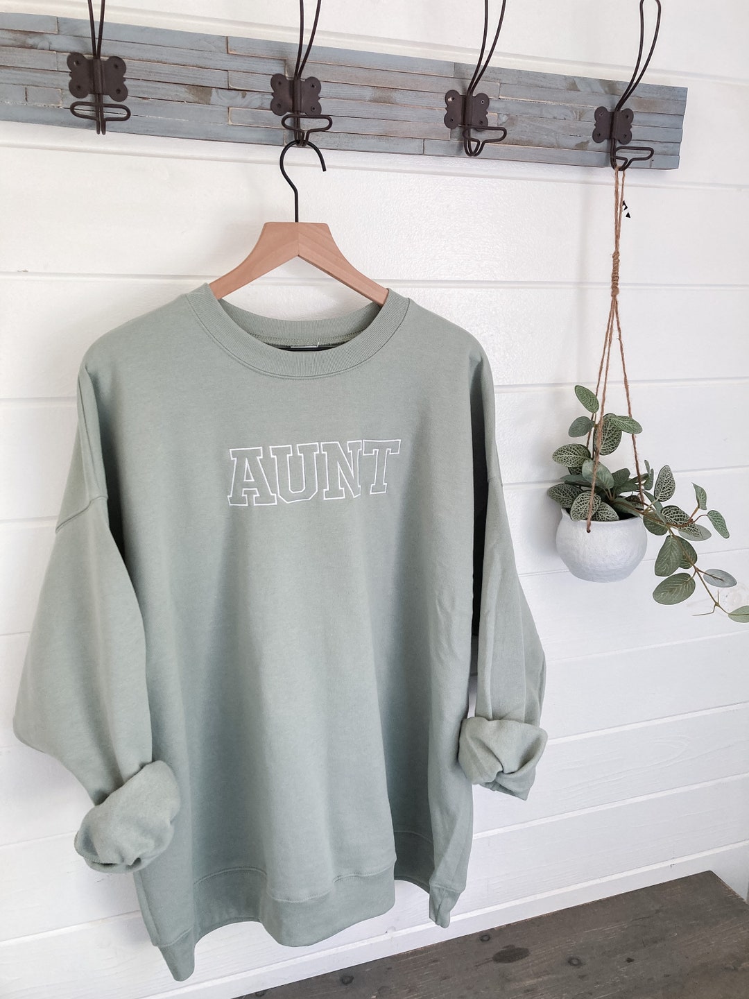 Customizable Auntie/aunt/tia or Uncle Embroidered Crewneck, Gift for ...