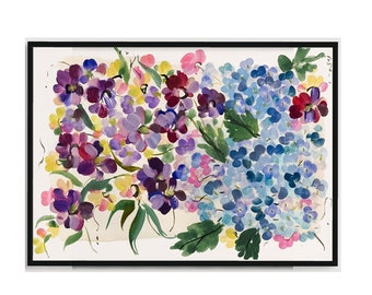 Puede incluir: Pintura acuarela de un ramo de flores moradas, azules y rosas. Las flores están pintadas en un estilo suelto e impresionista.