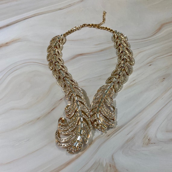 Feather Rhinestone Statement Necklace - image 4