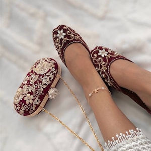 Maroon Bridal Khussas/Juttis/Ladies Handmade Pakistani Indian Khussa Sandal | Handmade Thread Work Punjabi Jutti | Women wedding shoes |